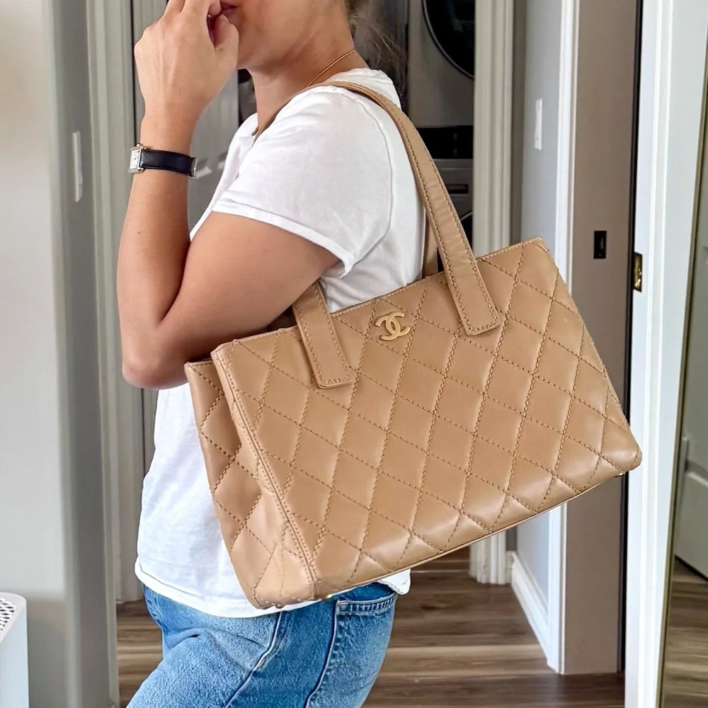 CHANEL Calfskin Wild Stitch Medium Tote